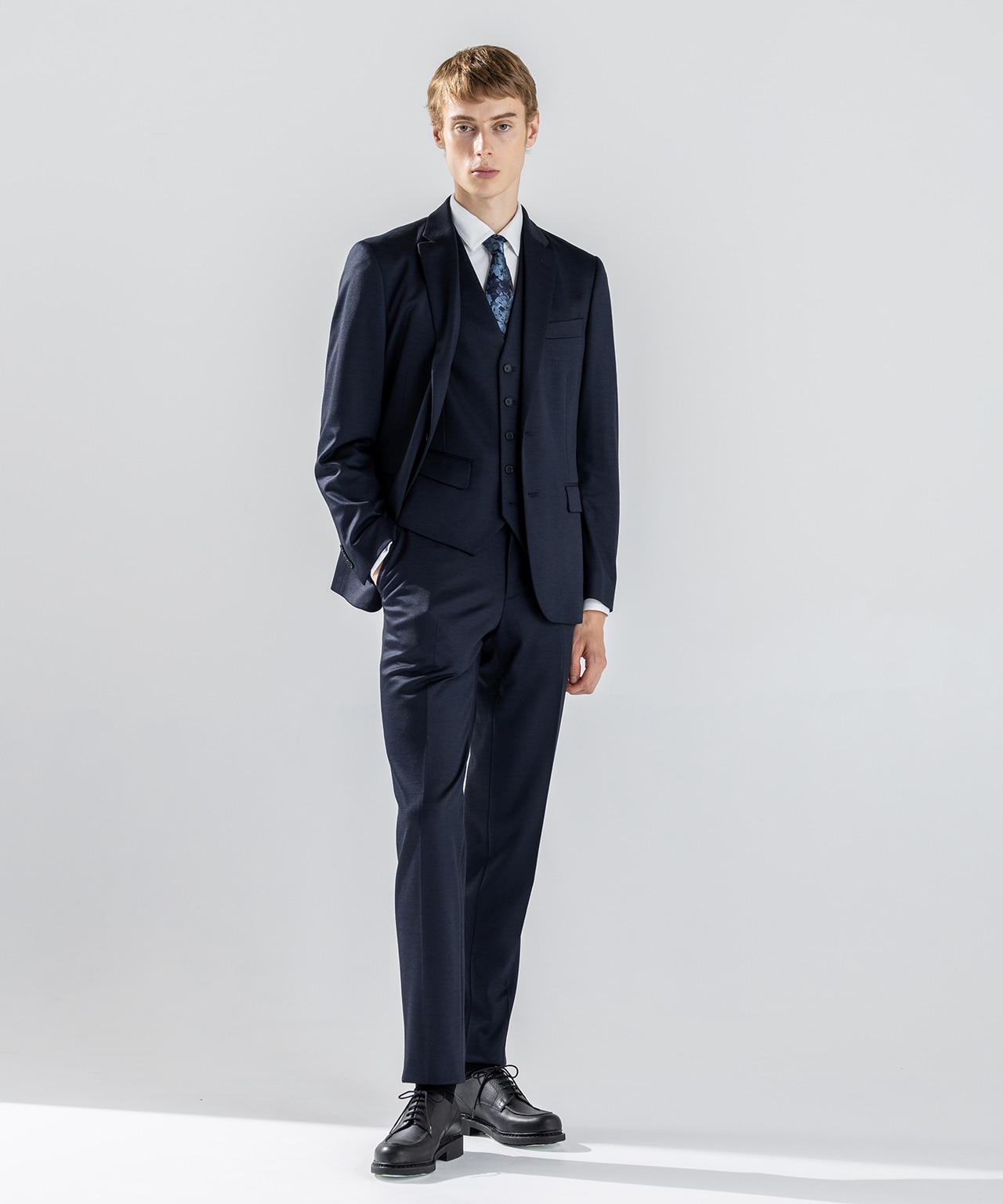 パンツスーツ　オンワード樫山 JOSEPH オンワード樫山 パンツスーツ キラキララメ入り 濃い