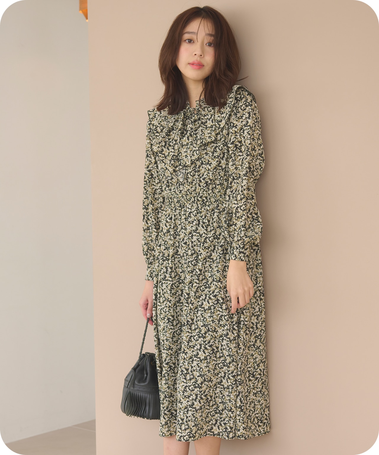 フラワープリントラッフル ワンピース