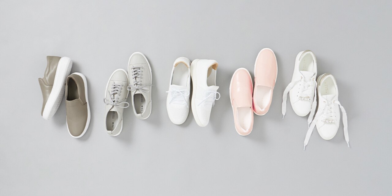 "最旬シューズで彩る足元コーデ術""春スニーカー""フラットシューズ""23区""自由区""ICB""BEIGE,""TOCCA"