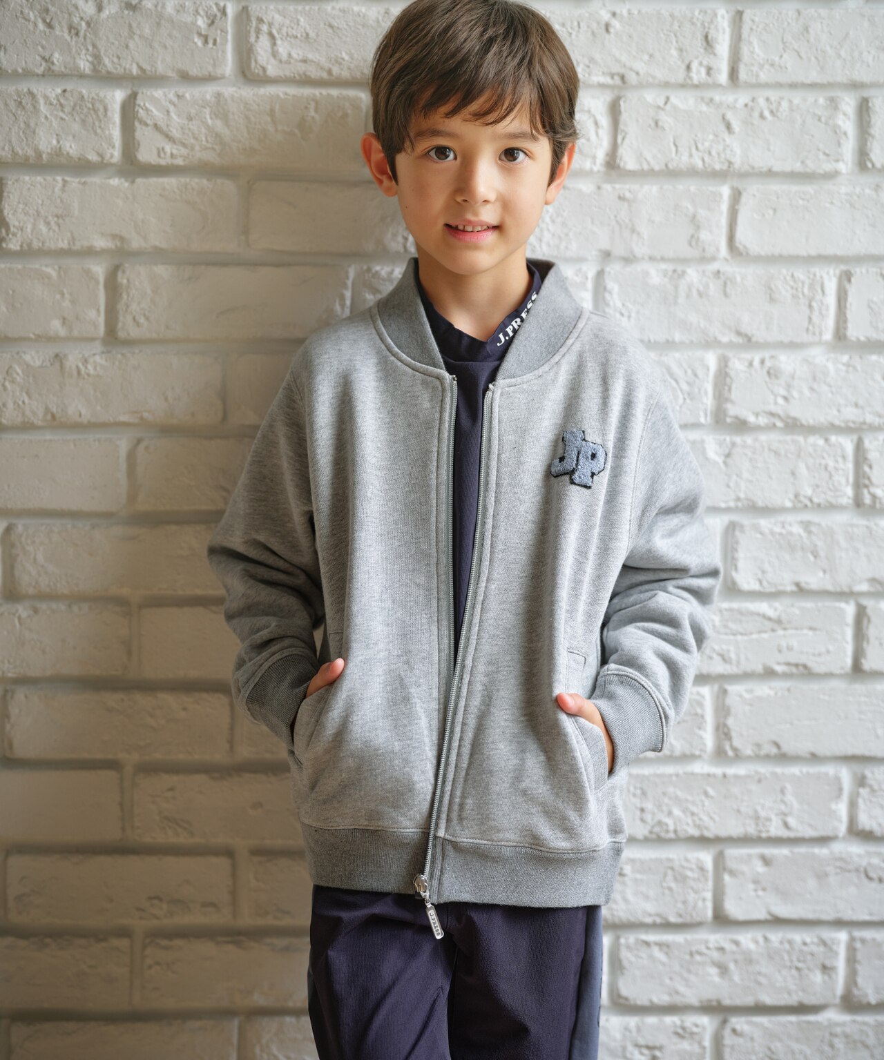 オンワード子供服 プロフ参照必須さま専用商品リベルタサッカージャージ上下2セット オンワード子供服 プロフ参照必須さま専用商品リベルタサッカー