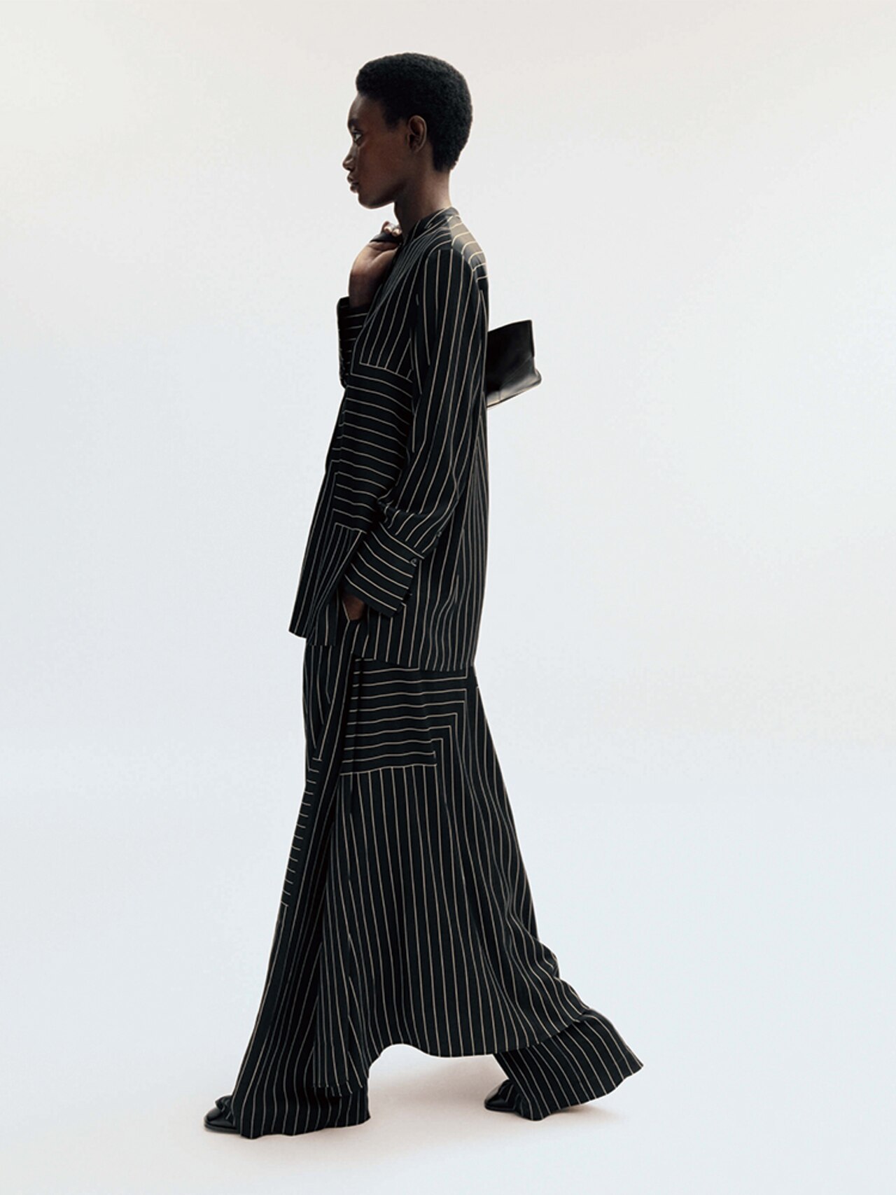 JOSEPH AUTUMN WINTER 2025 | ONWARD CROSSET