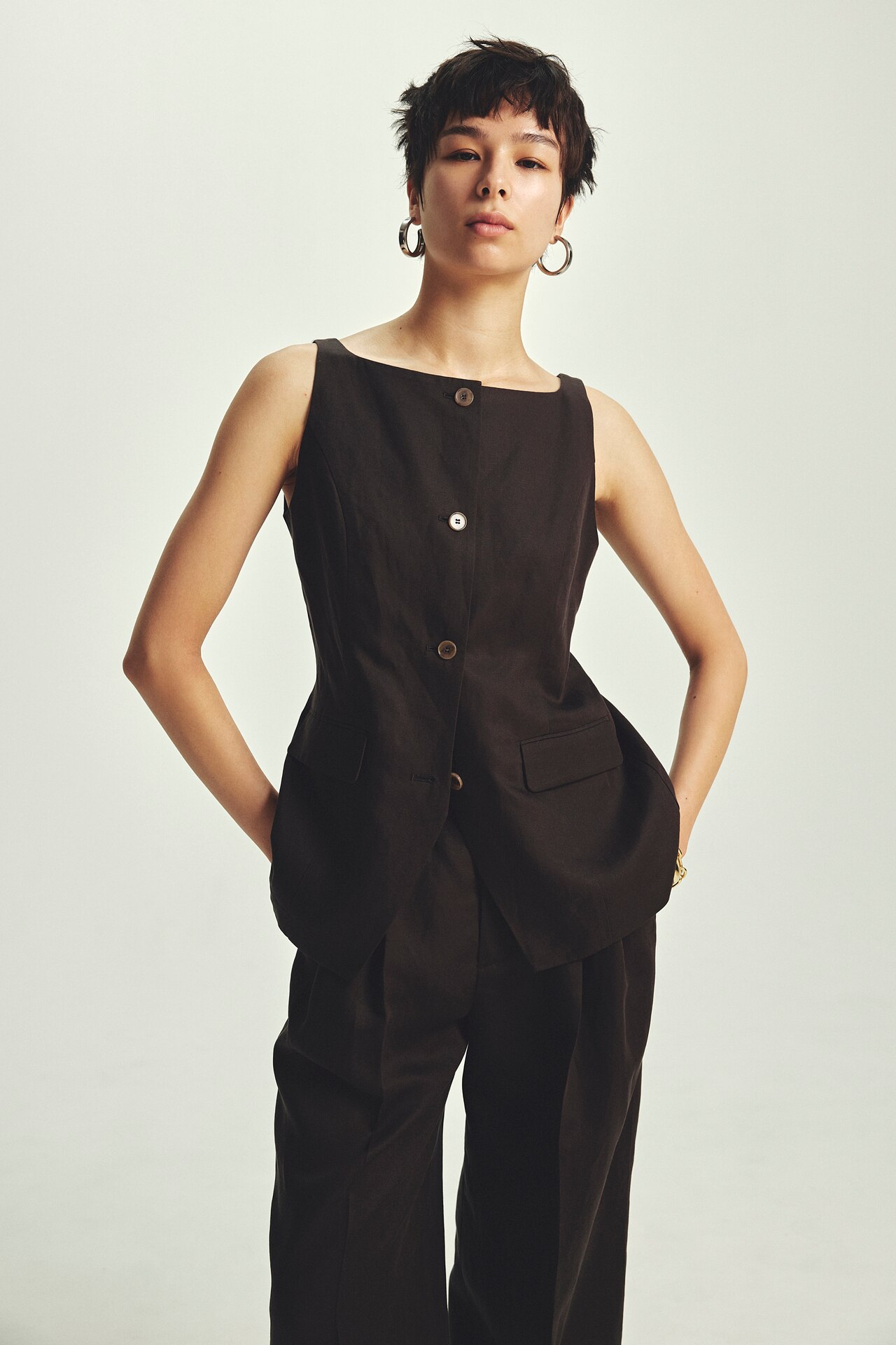 【接触冷感】テンセルライトリネン ジレブラウス