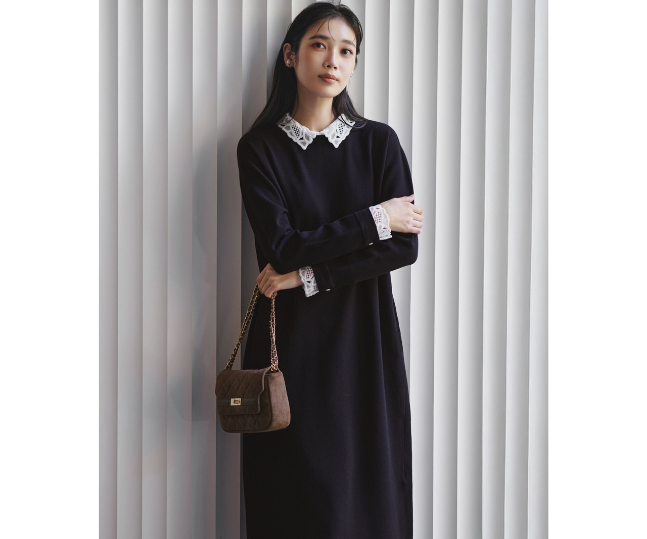 レース襟ワンピース