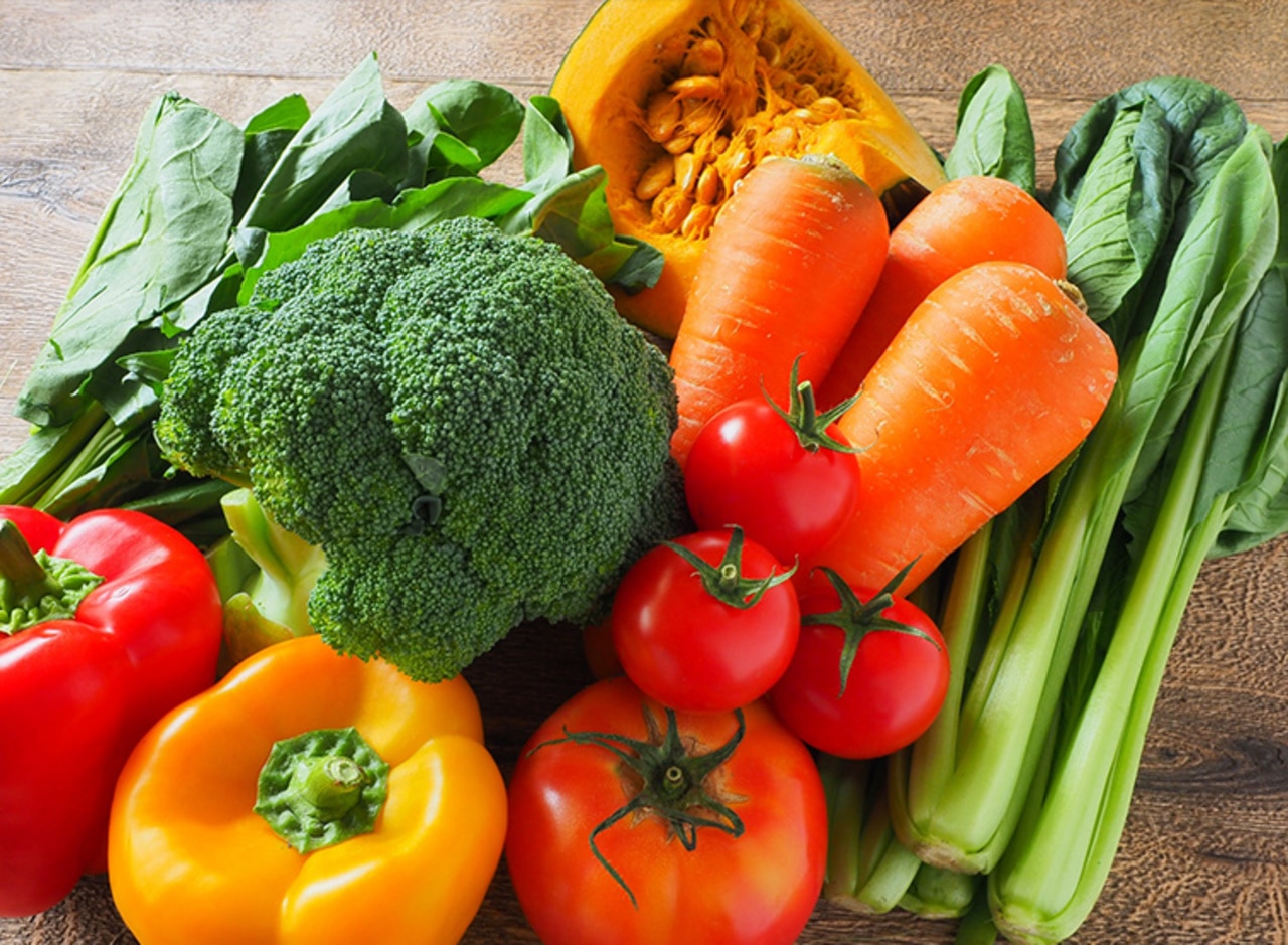 冷え性が原因の肌荒れを改善するために効果的な3つの方法:② ビタミンA、C、Eを摂る