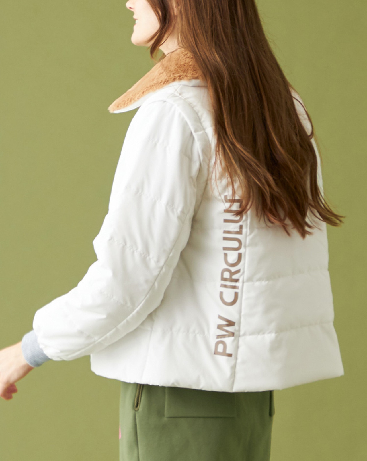 PWCIRCULUS,PW,ゴルフアウター,WOMENS,LADIES,3way,2way,ジャケット,ベスト,ファー襟,防寒,冬ゴルフ,袖外せる,軽量,背中ロゴ,ロゴ