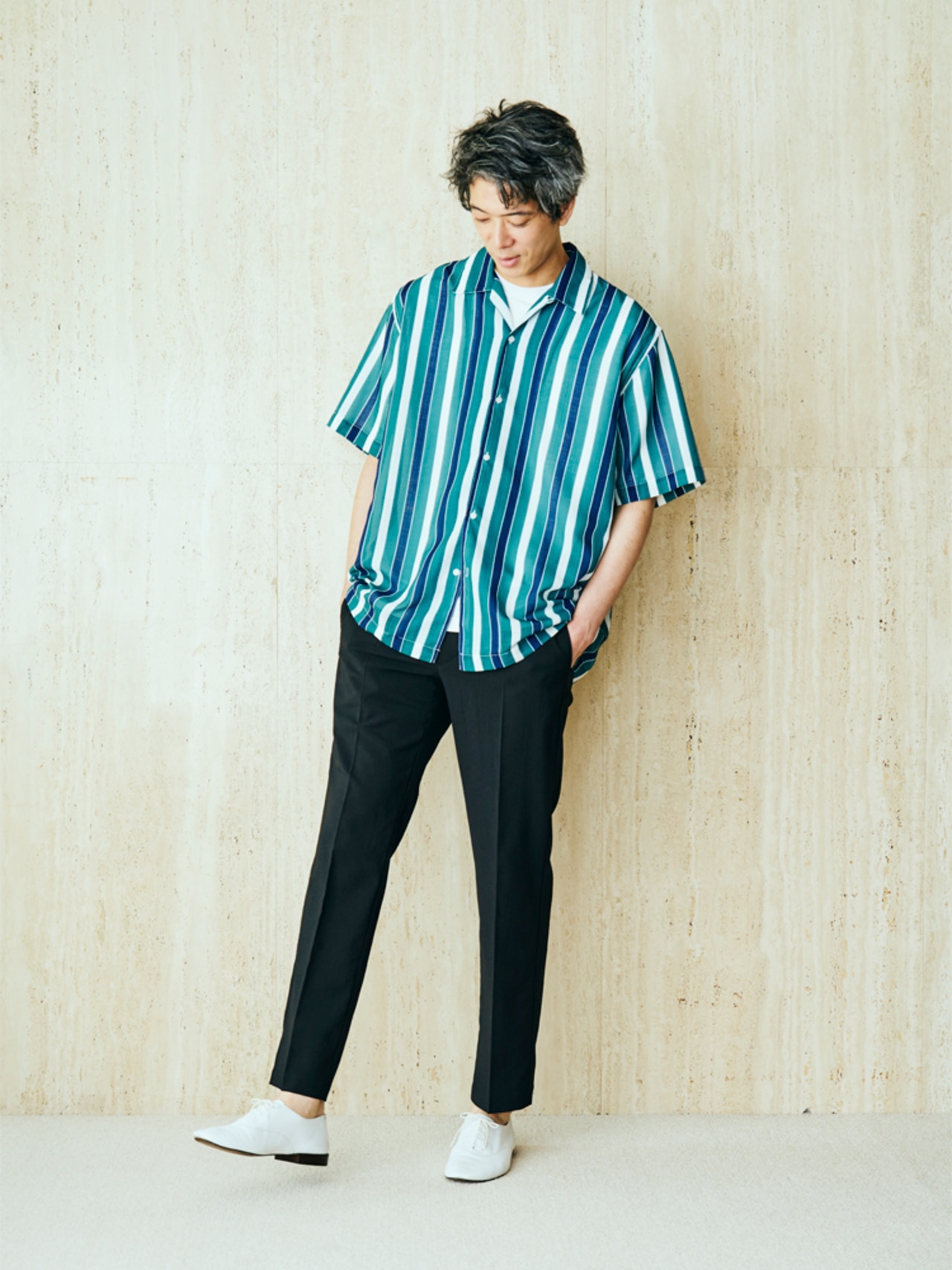 アンフィーロメンズのブリーズムーブ機能美パンツのコーデ