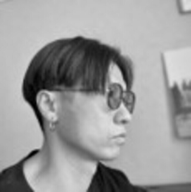 SiX SENCE RECORD PROFILE