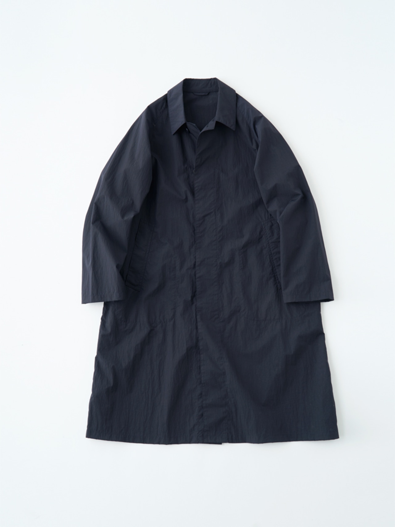 アンフィーロ メンズの耐久撥水のコート