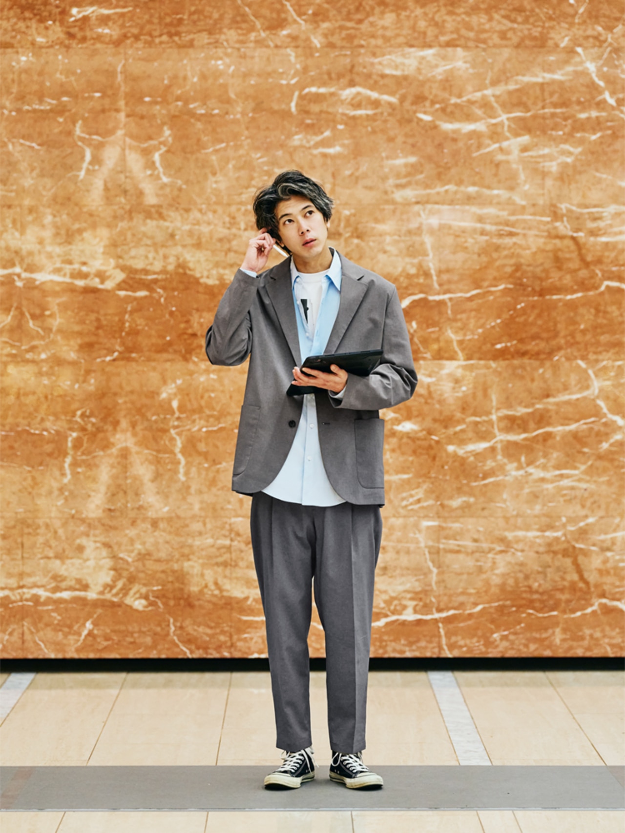 アンフィーロメンズのビジネススタイルのセットアップ