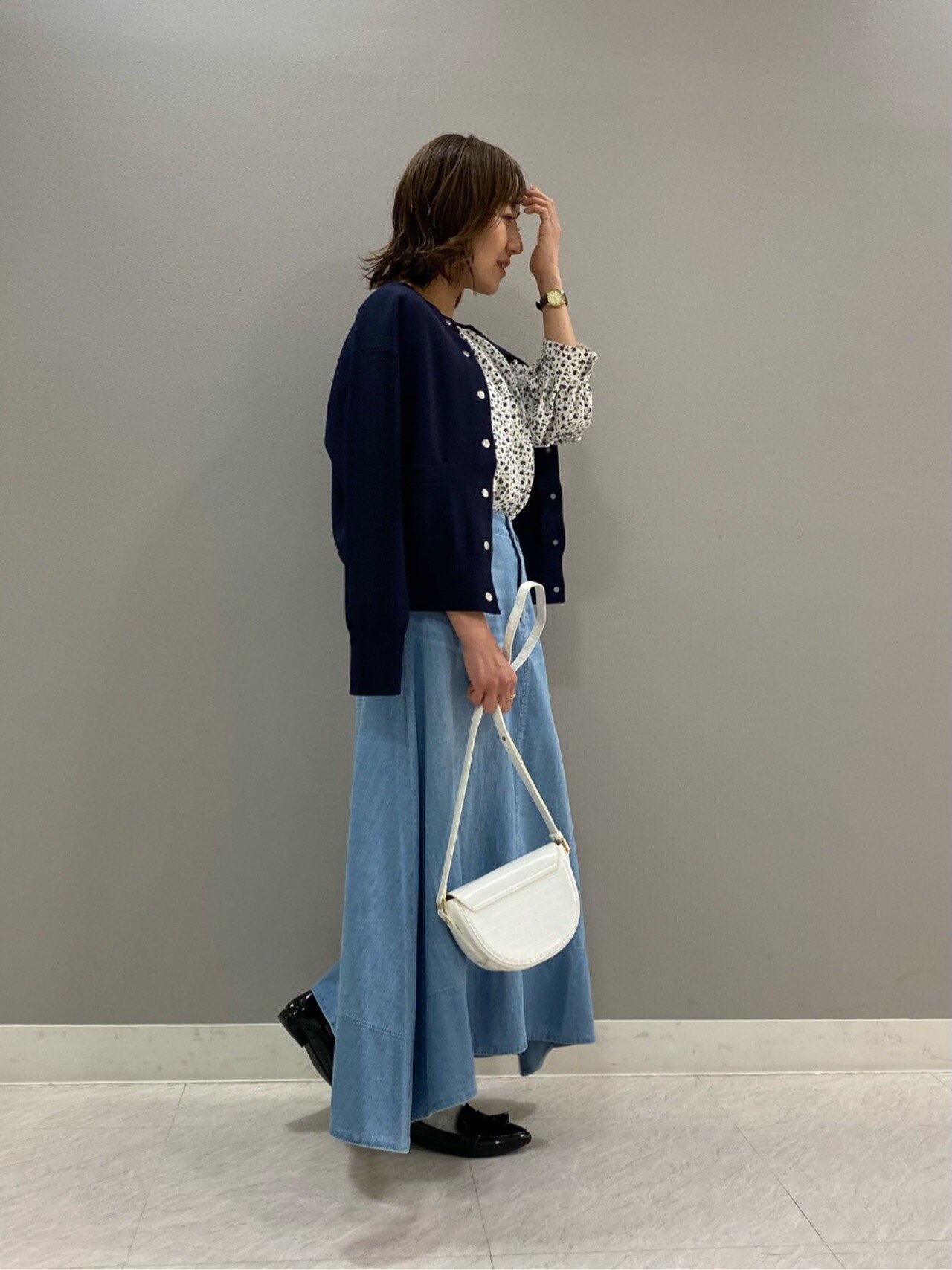 【急にあたたかくなった日は】家中でも便利な中間アウター