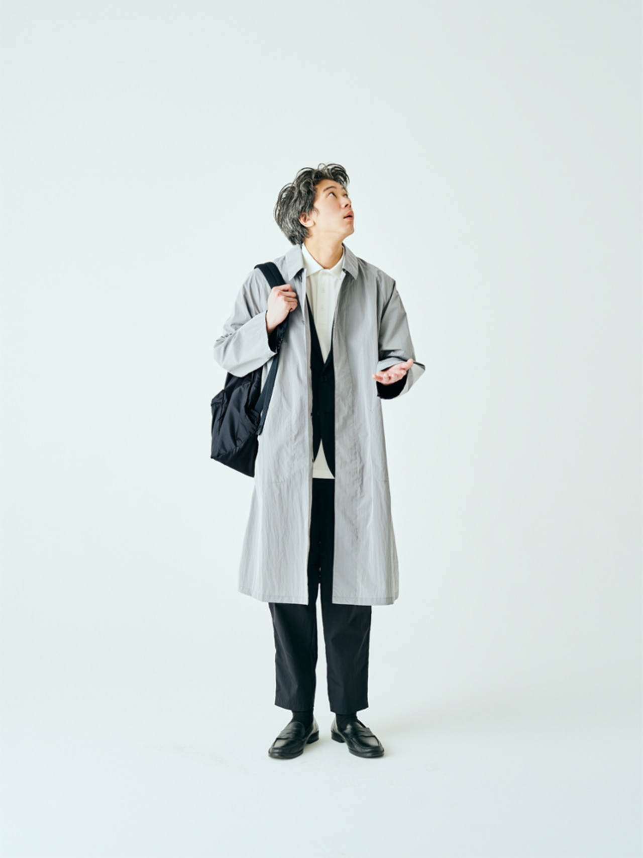 アンフィーロ メンズの雨の日のビジネススタイル