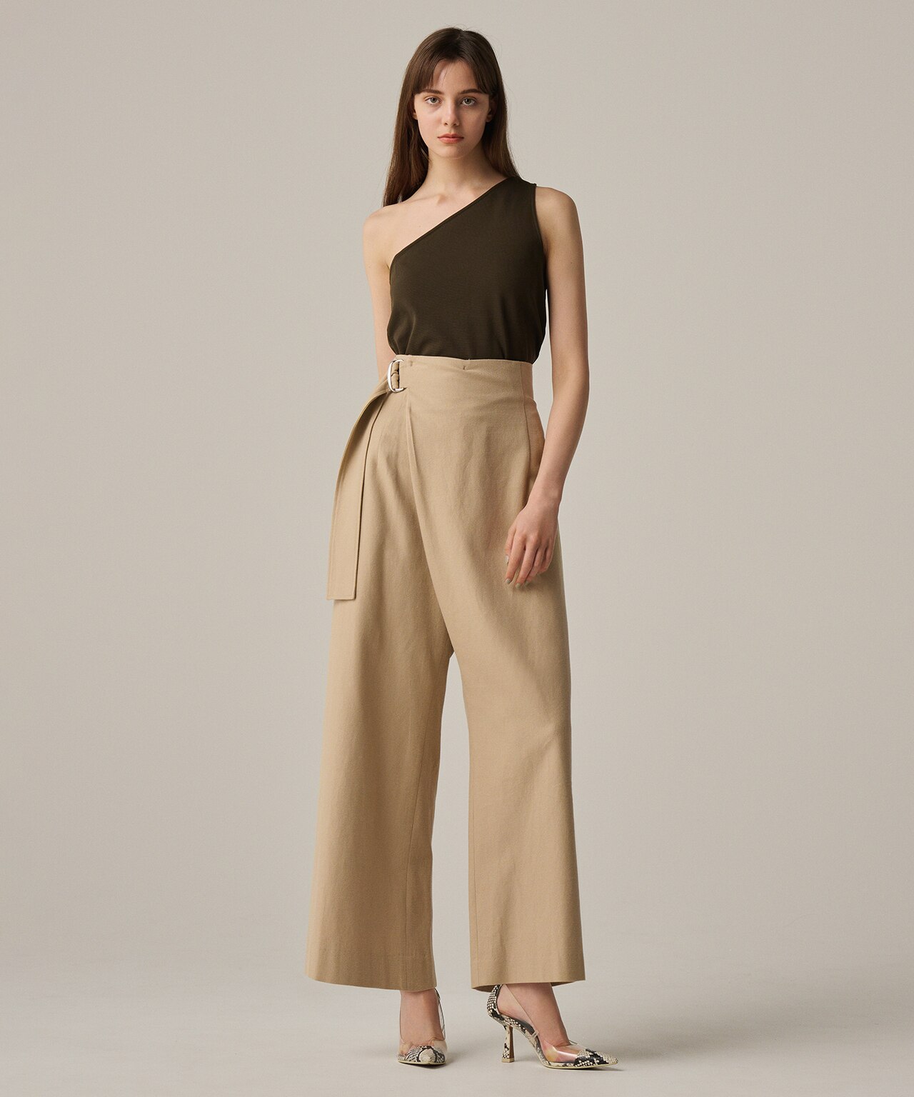 2点専用 uncrave WHITE ライト チノ ベルト付 オールインワン 1 手洗い可】ライト チノ ベルト付き オールインワン（uncrave