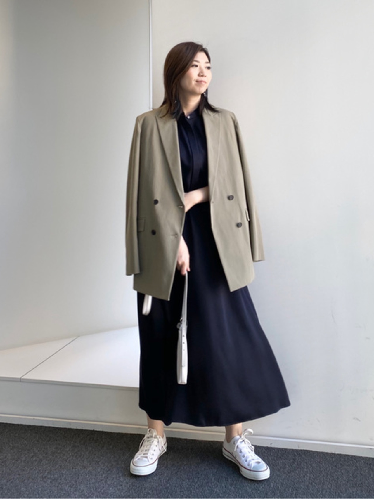 【体型カバーに悩んだら】Iラインを意識した着やせコーデ