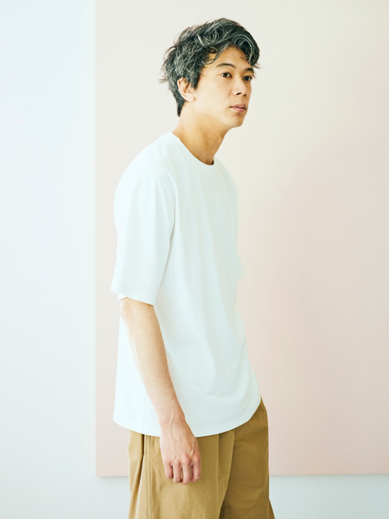 白の快適さらさら冷感TEE